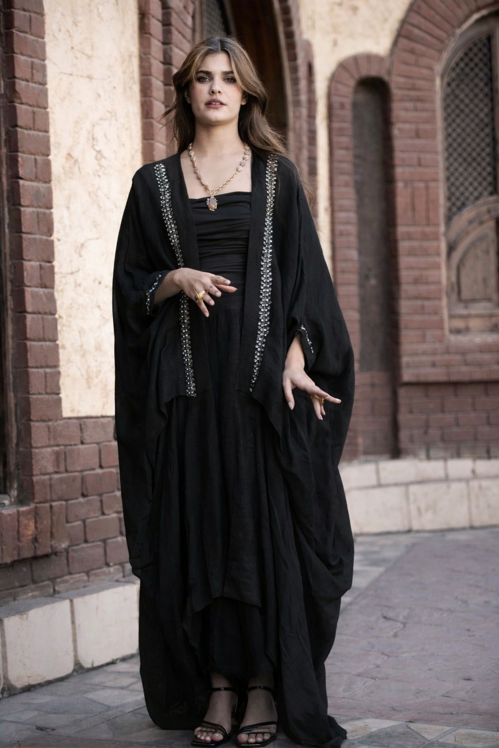 Black Almuz kaftan