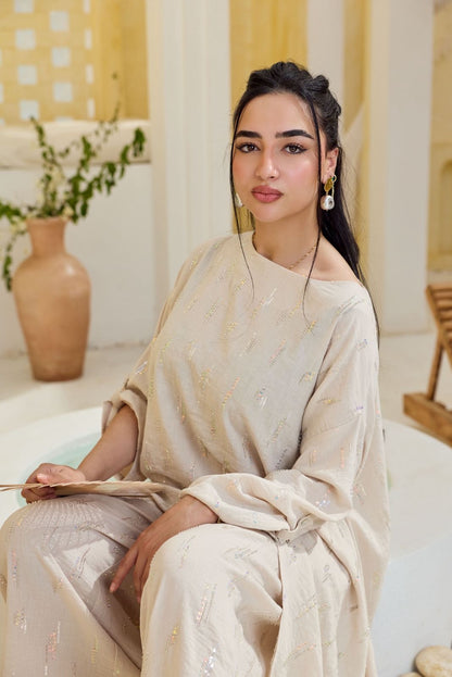 Nova embroidered linen set