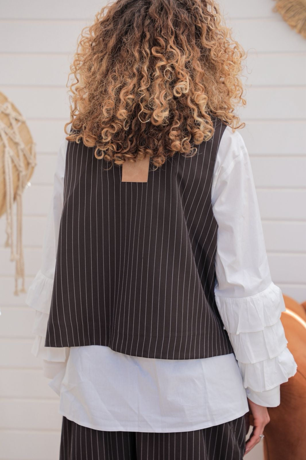 Luna stripped suit brown