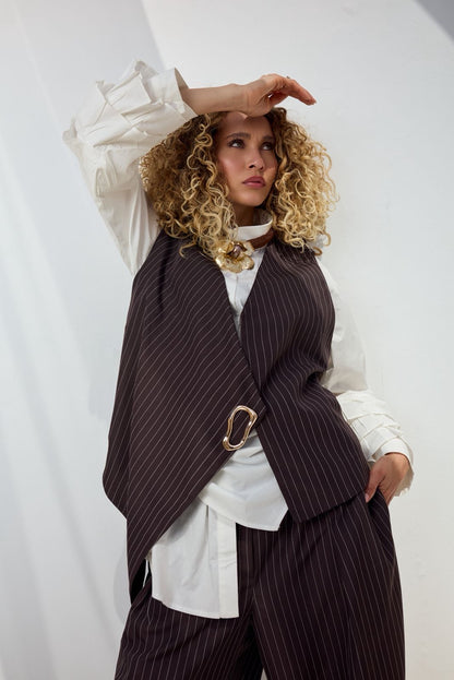Luna stripped suit brown