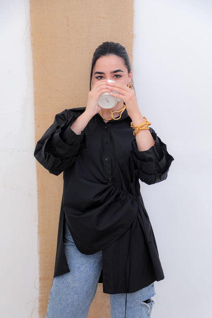 Solis black shirt
