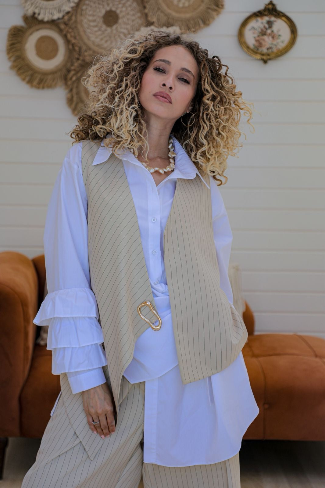 Luna stripped suit beige