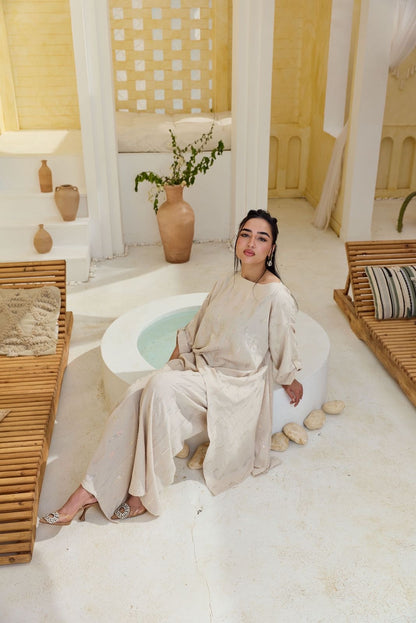 Nova embroidered linen set