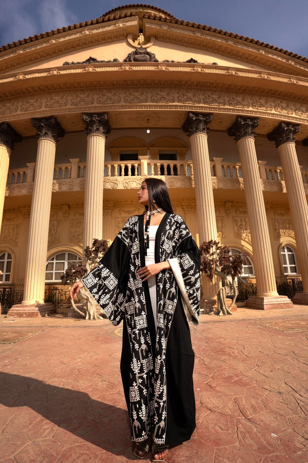 Zwena kaftan black